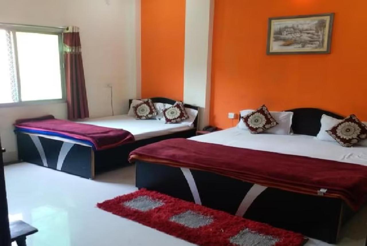 Goroomgo New Ashiyana Palace Varanasi Exterior photo