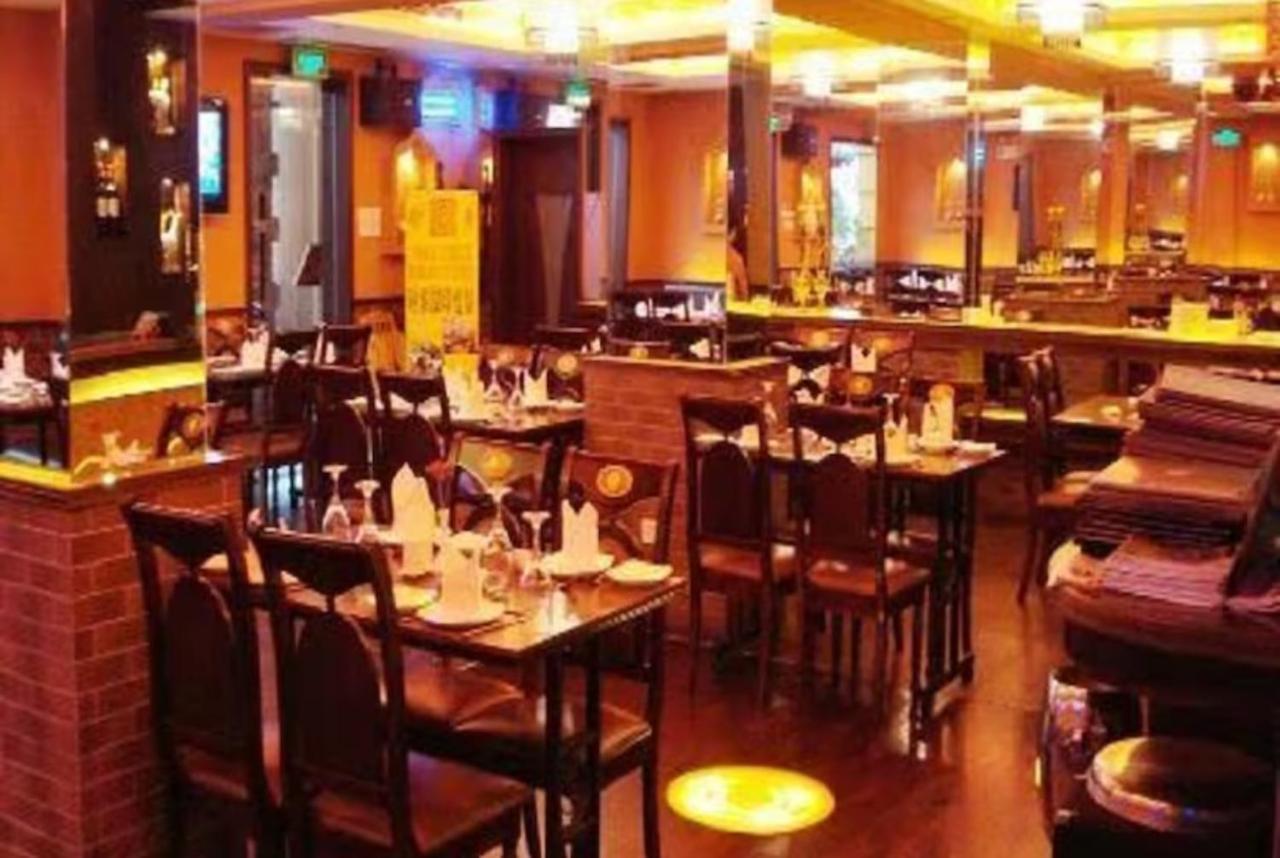 Goroomgo New Ashiyana Palace Varanasi Exterior photo