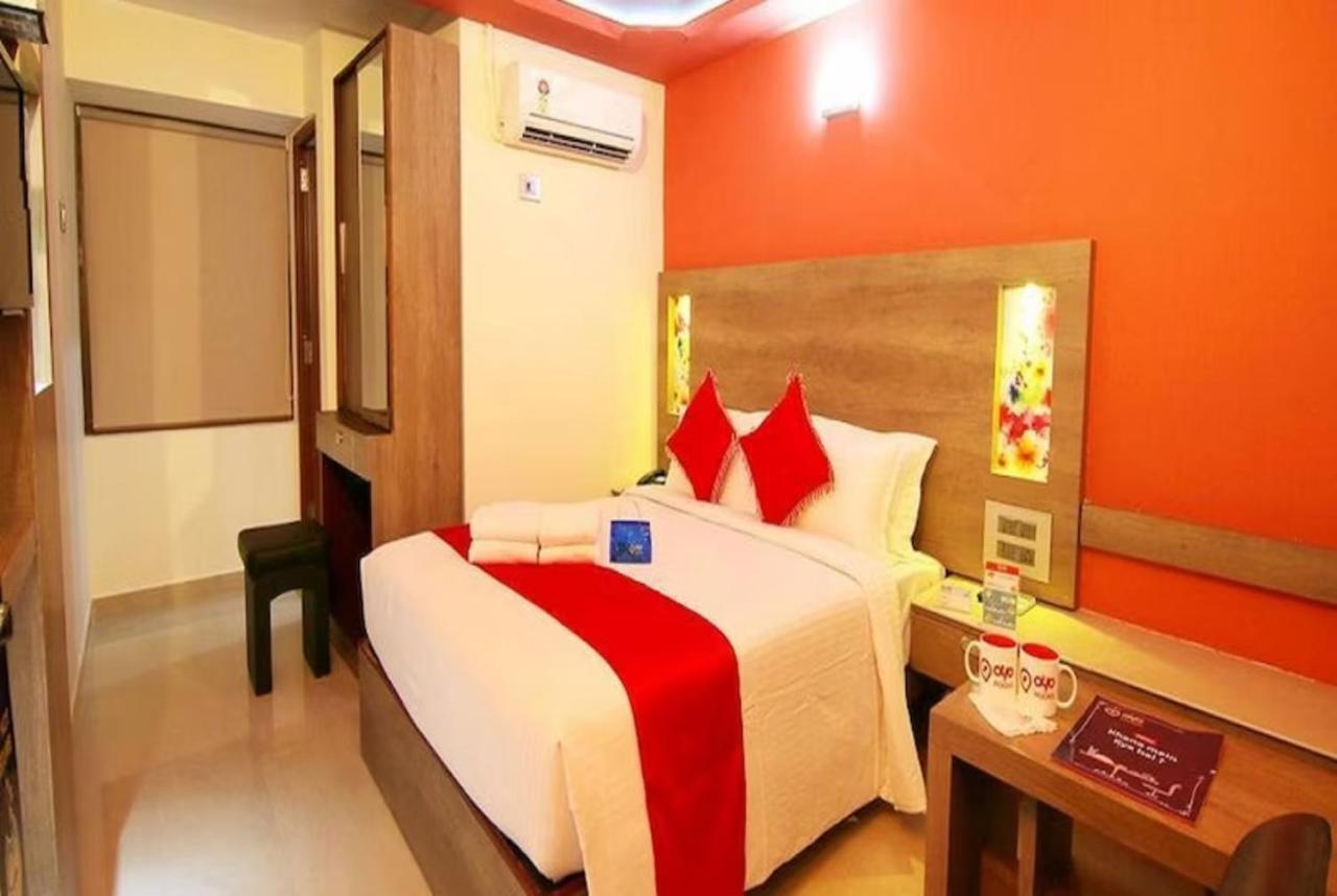 Goroomgo New Ashiyana Palace Varanasi Exterior photo