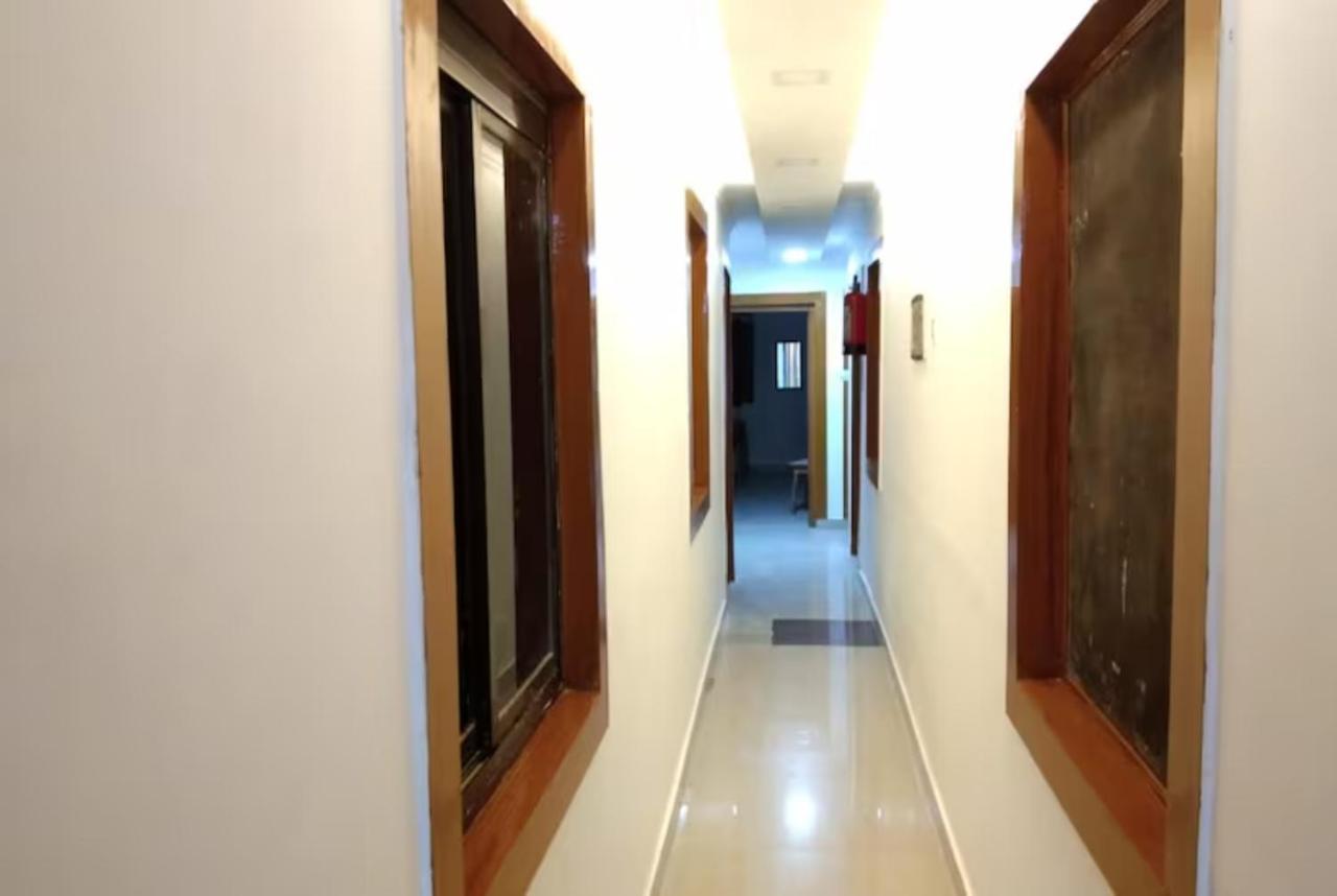 Goroomgo New Ashiyana Palace Varanasi Exterior photo